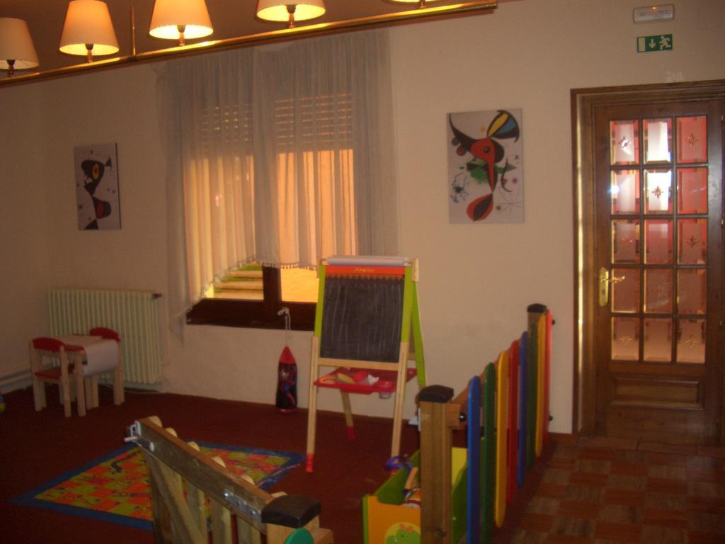 Hostal De La Gloria Viladrau Exterior foto